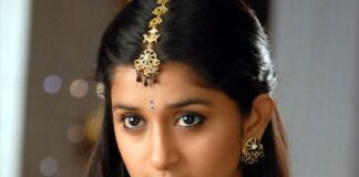 బ్రా లేకుండా మొత్తం చూపించేస్తున్న మీరా జాస్మిన్ (ఫొటోలతో) Meera Jasmine hot bold